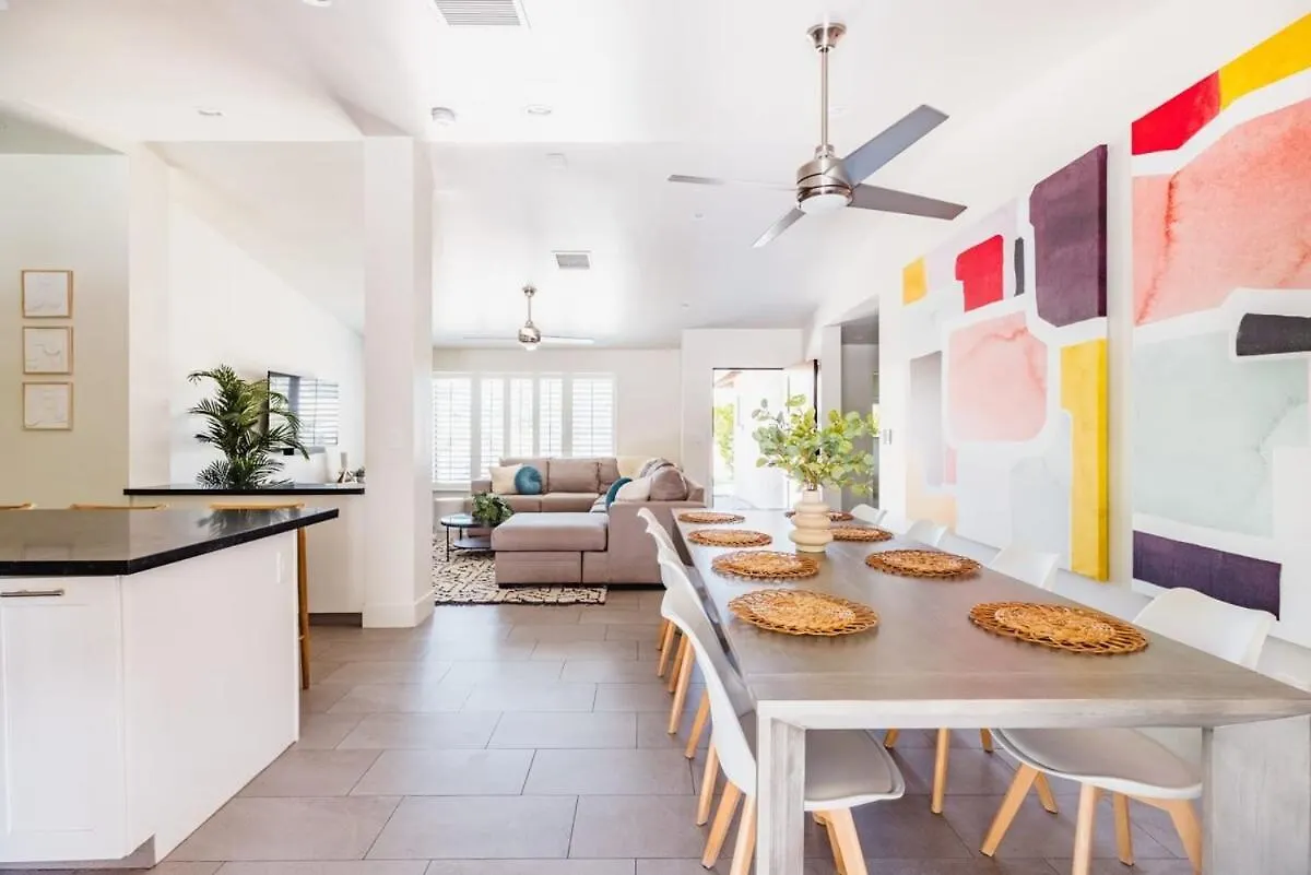 스코 츠 데일 Heated Pool Outdoor Kitchen Patio Modern Design 빌라